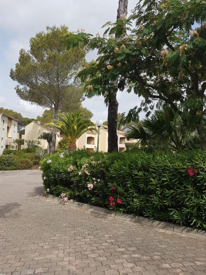 Charmant Studio Dans La Residence Haut Du Golf Saint-Raphael  Ngoại thất bức ảnh
