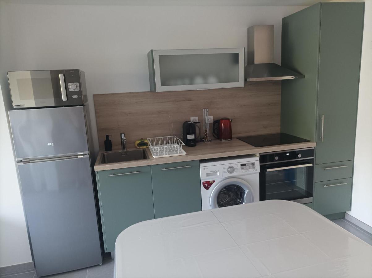 Charmant Studio Dans La Residence Haut Du Golf Saint-Raphael  Ngoại thất bức ảnh